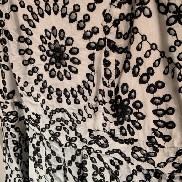 Express embroidery black and white flower cotton layered A-Line dress Sz.4 - Picture 2 of 6